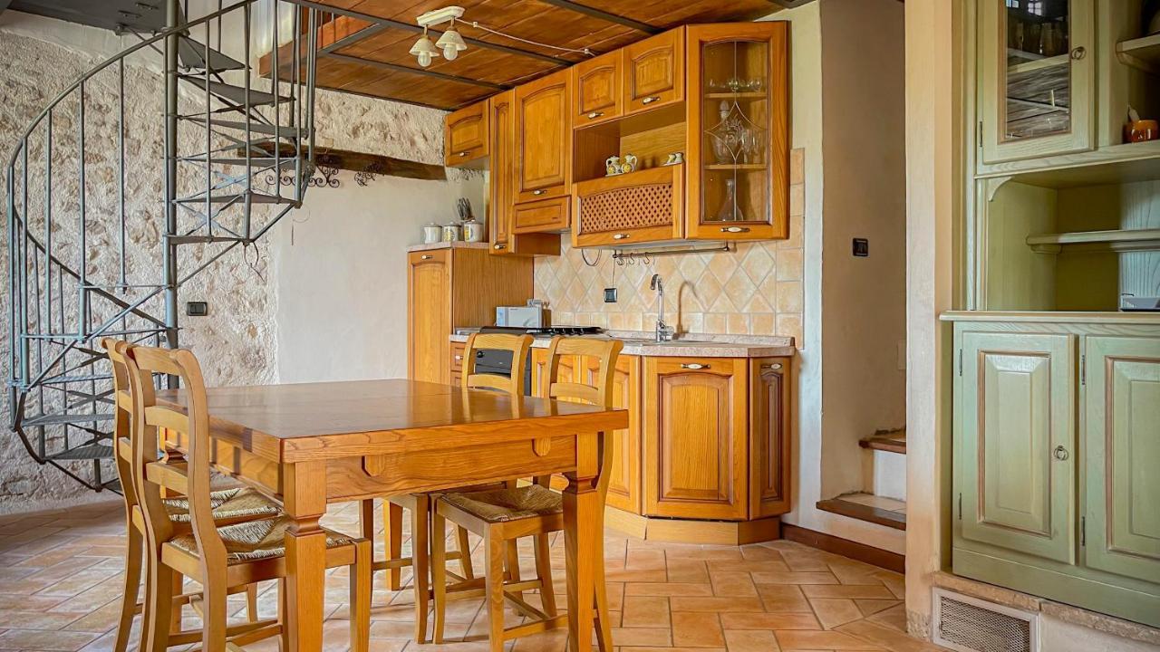 Borgo San Valentino Aparthotel Arrone Ngoại thất bức ảnh