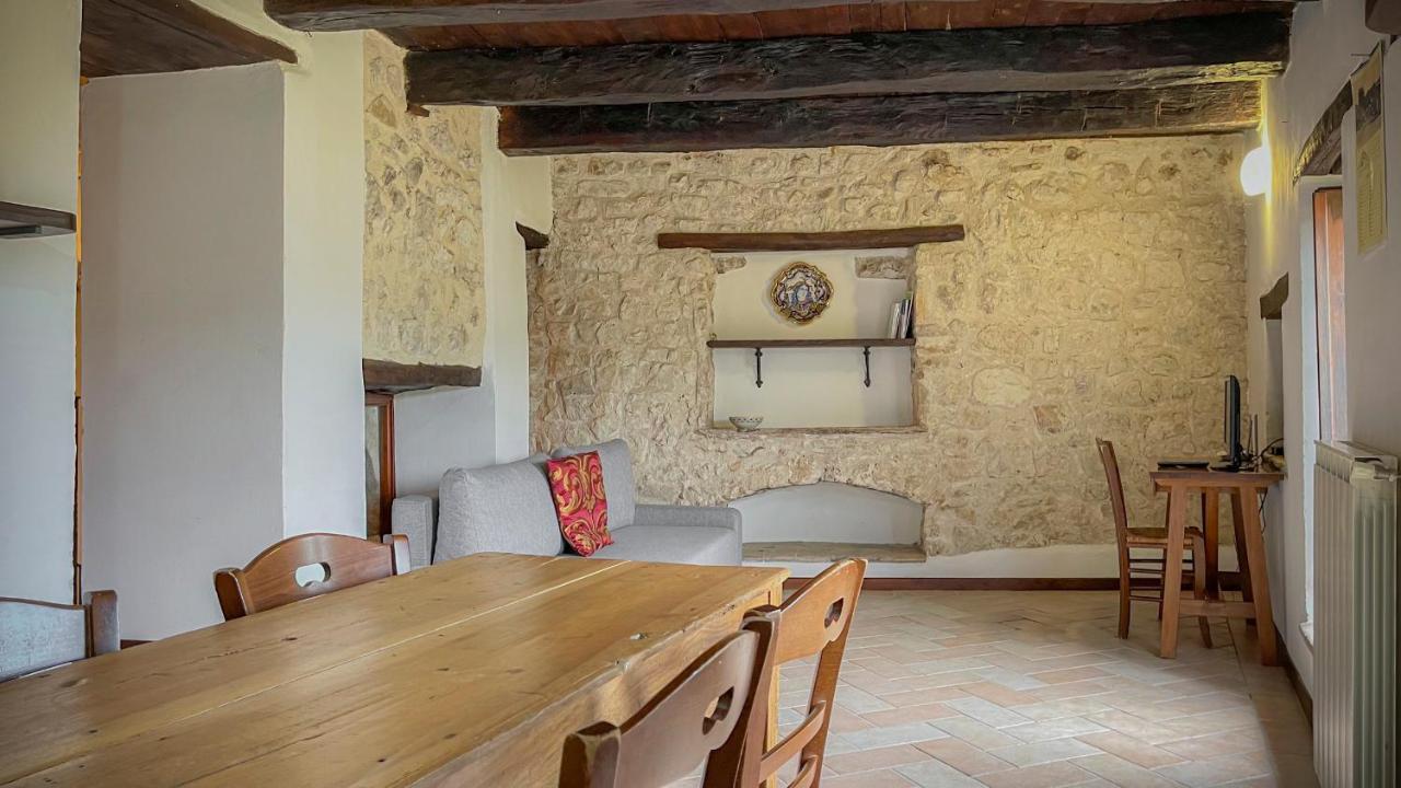 Borgo San Valentino Aparthotel Arrone Ngoại thất bức ảnh
