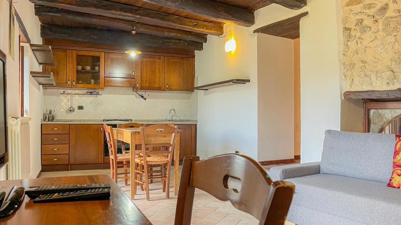 Borgo San Valentino Aparthotel Arrone Ngoại thất bức ảnh