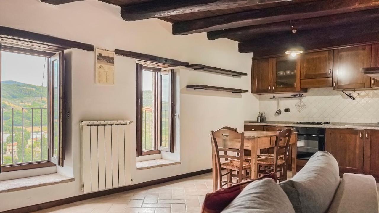 Borgo San Valentino Aparthotel Arrone Ngoại thất bức ảnh